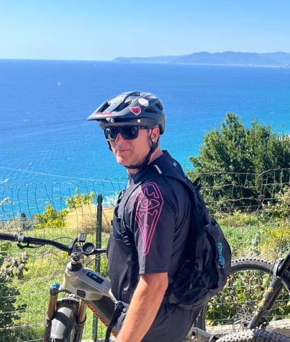 Customer photo review of Neon | Short Sleeve | Flowteq™ Jersey
