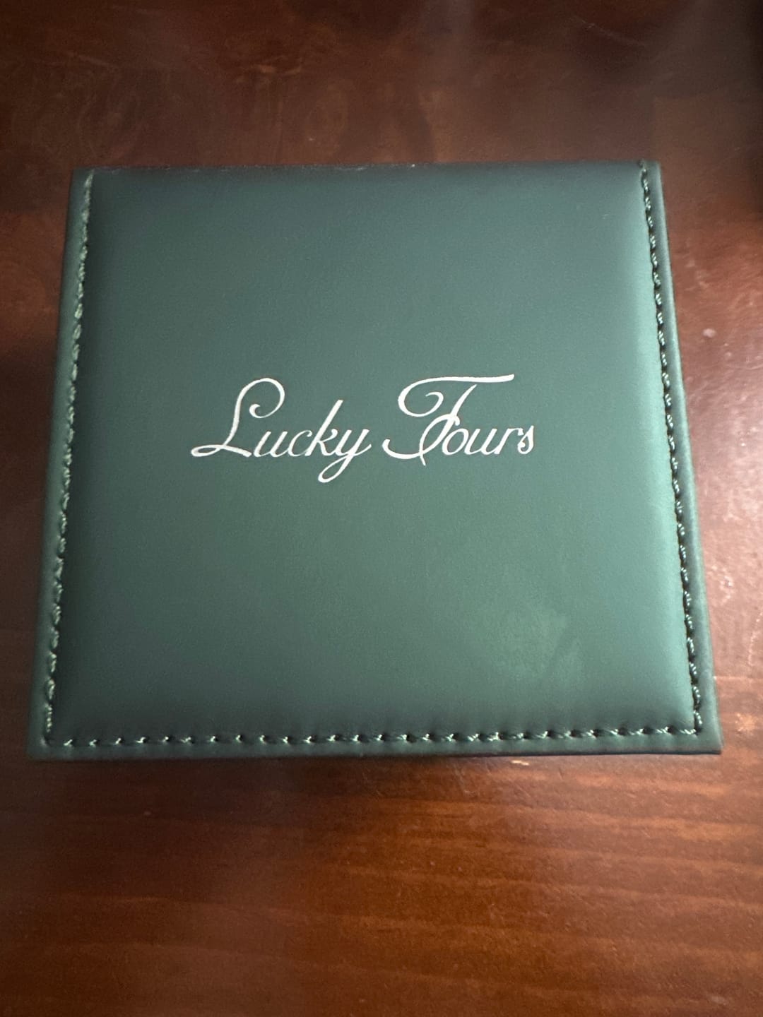Customer photo review of Premium Lucky Fours® Box