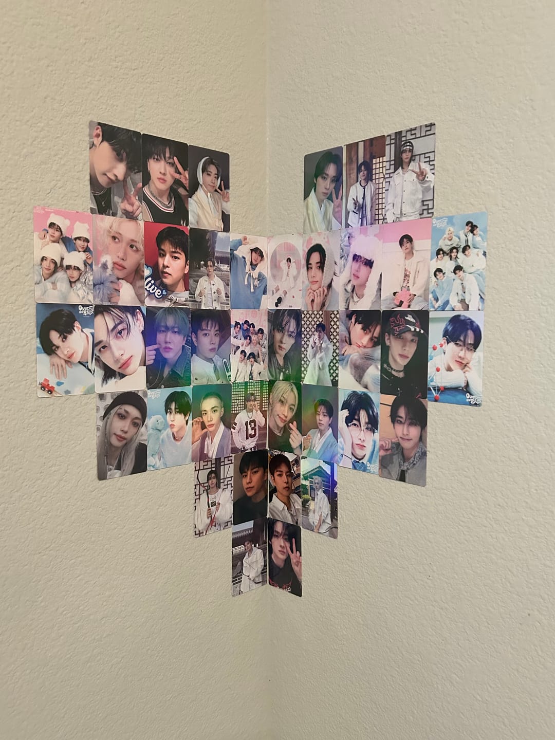 Customer photo review of Trendy KPOP Laser LOMO Cards