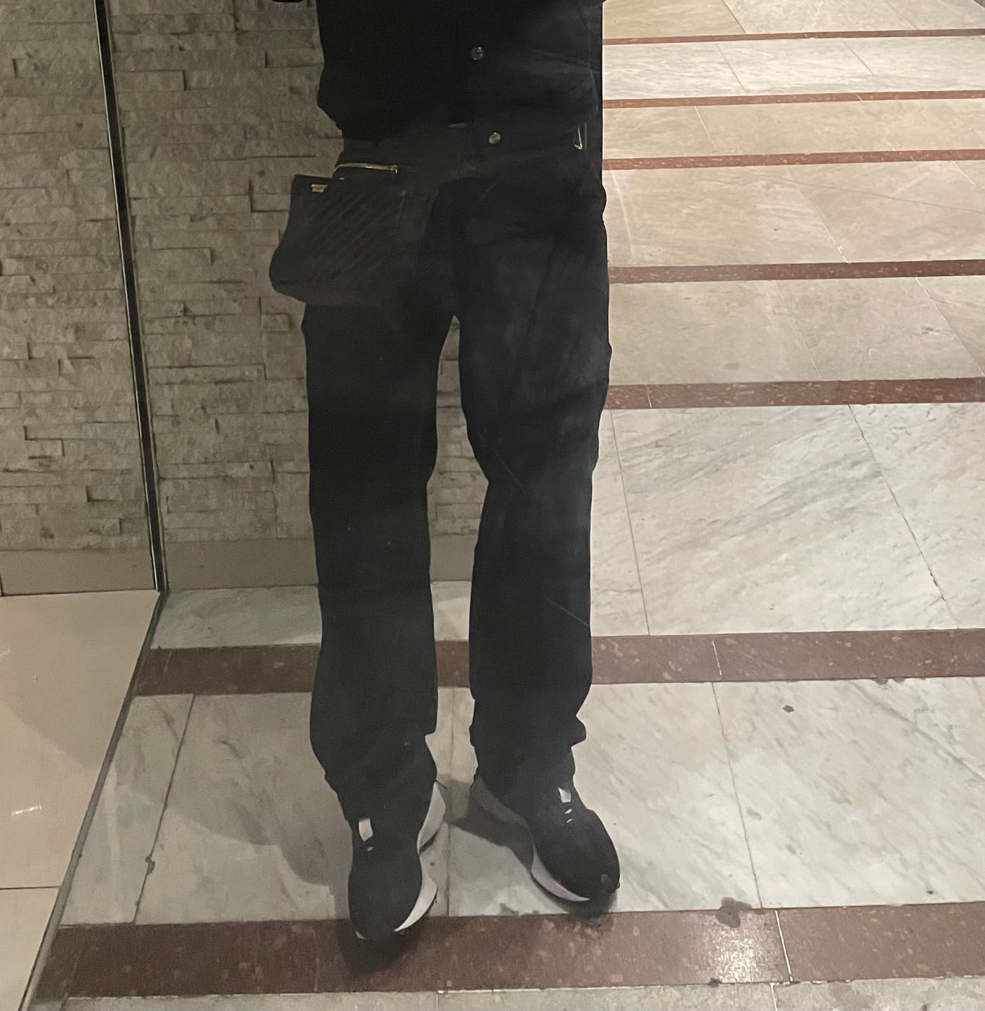 Customer photo review of Zapatilla New Balance 327 Hombre Negro