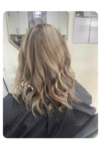 Customer photo review of Remy Human Hair Invisible Wire Extension - Brown Soft Blended