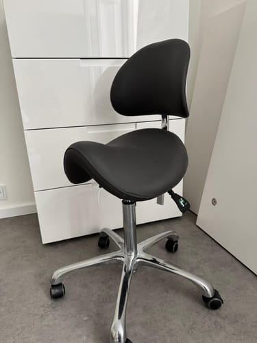 Customer photo review of Rollhocker Diana Grau