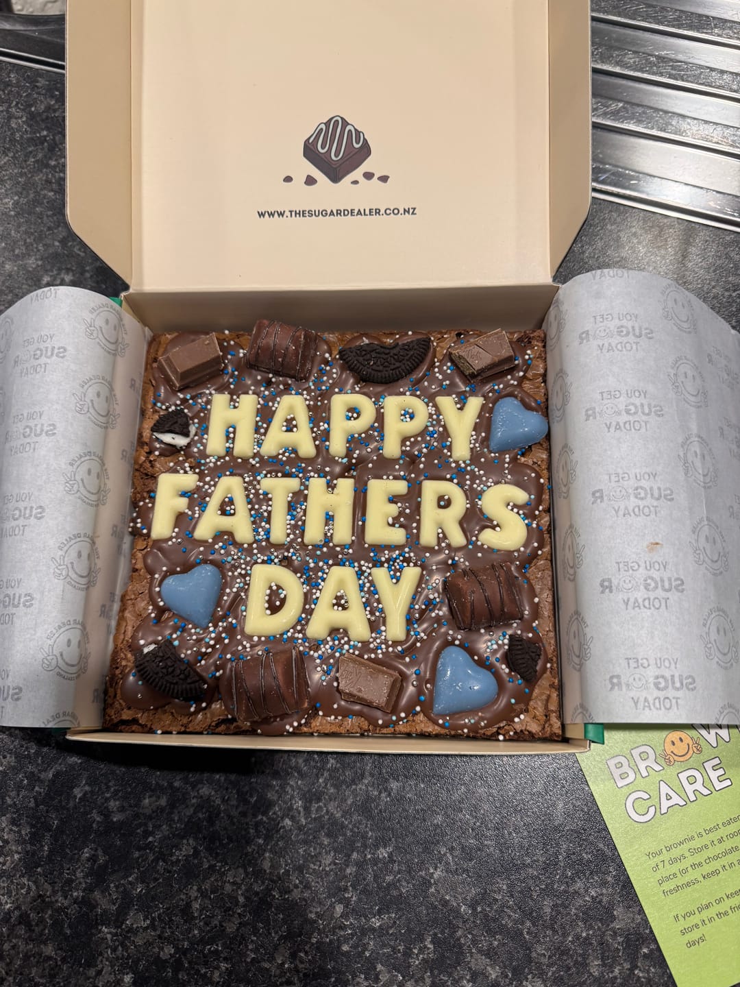 Customer photo review of Custom message fathers day brownie