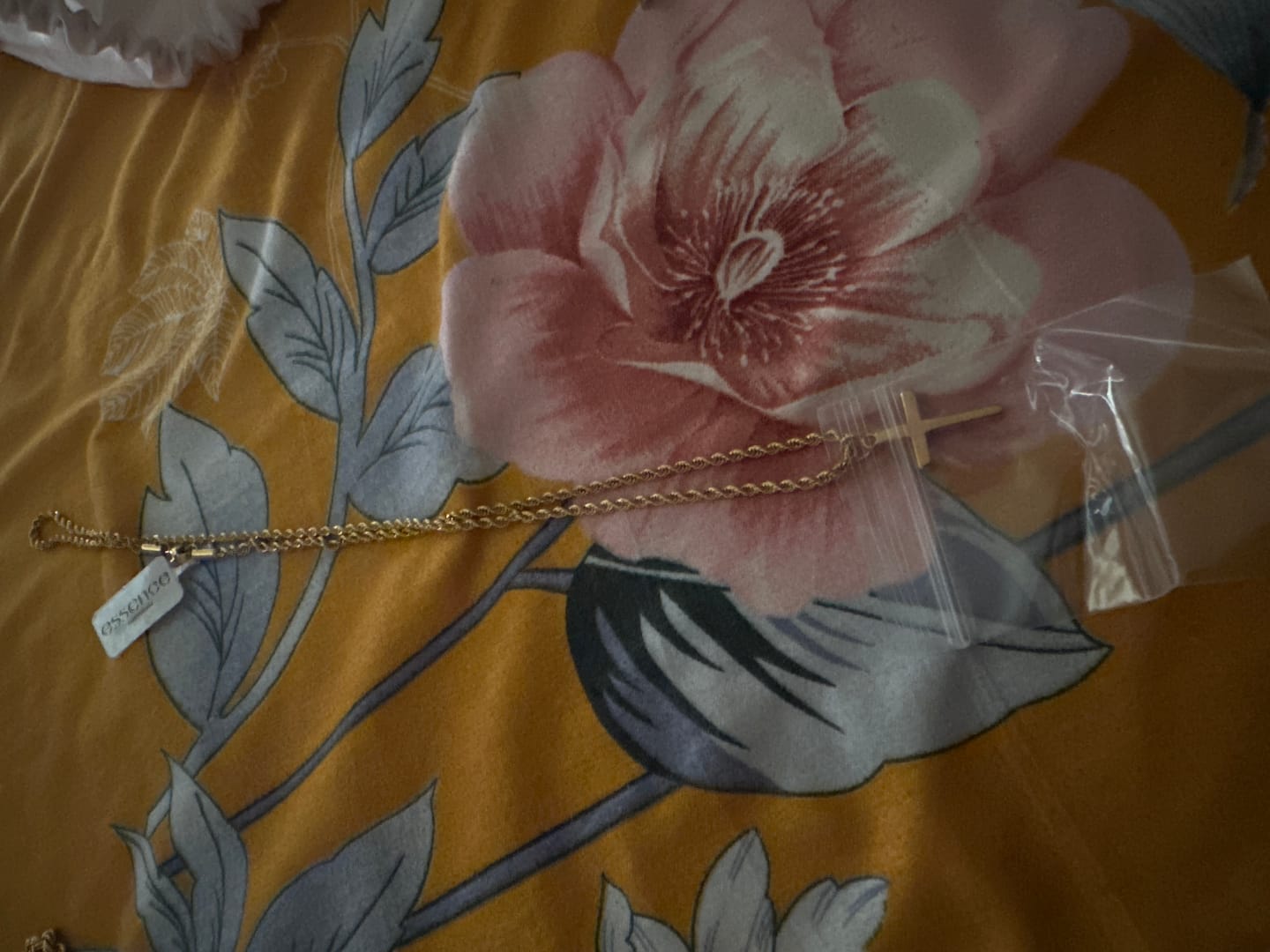 Customer photo review of Cross (Gold)