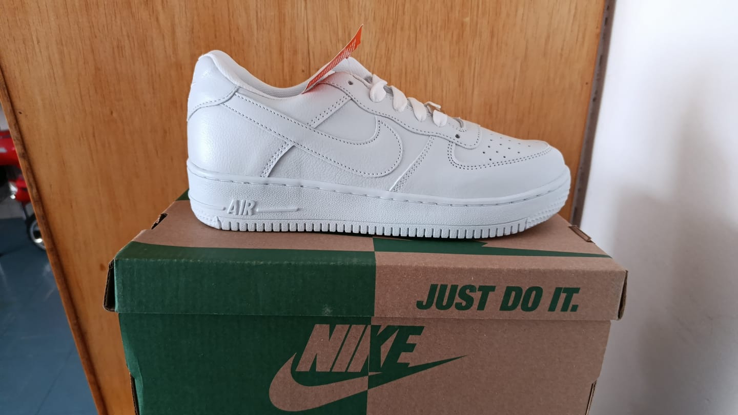 Customer photo review of Tenis 270 Blanco Total