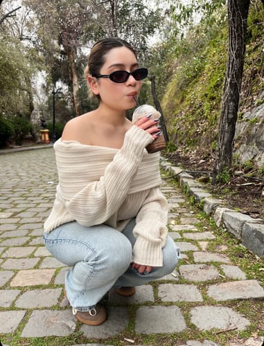 Customer photo review of SWEATER LINA CRUDO