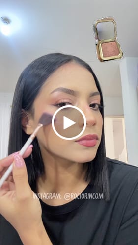 Customer video review of ILUMINADOR COMPACTO 1ST SCENE