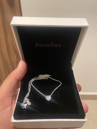 Customer photo review of COLLAR CORAZON ELEVADO PANDORA + KIT DE REGALO