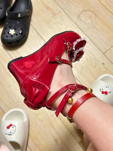 Customer photo review of Elegant and lovely Mary Jane