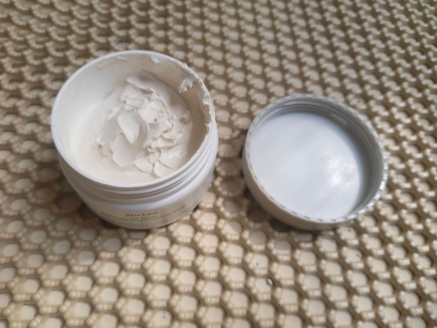 Customer photo review of Mascarilla de Arcilla con 3 Ácidos para Limpieza Profunda de Poros
