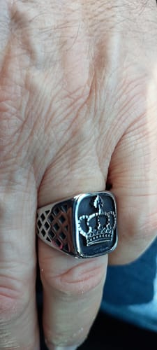 Customer photo review of Kinel Antique Crown Silver Ring