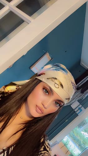 Customer photo review of Crystal