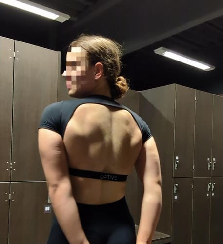 Customer photo review of DAVOMI Open Back T-Shirt - Deep Black