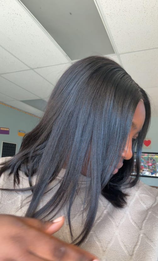 Customer photo review of Wavymy Yaki Straight Layered Cut Silky Bob Wig Upgrade 9x6 T-Part Lace Wig Pre-Plucked Wear Go Glueless Wigs 180% Density