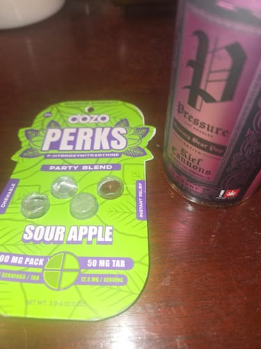 Customer photo review of 4ct 50mg Dozo PERKS 7-HYDROXYMITRAGYNINE | NEW FLAVORS