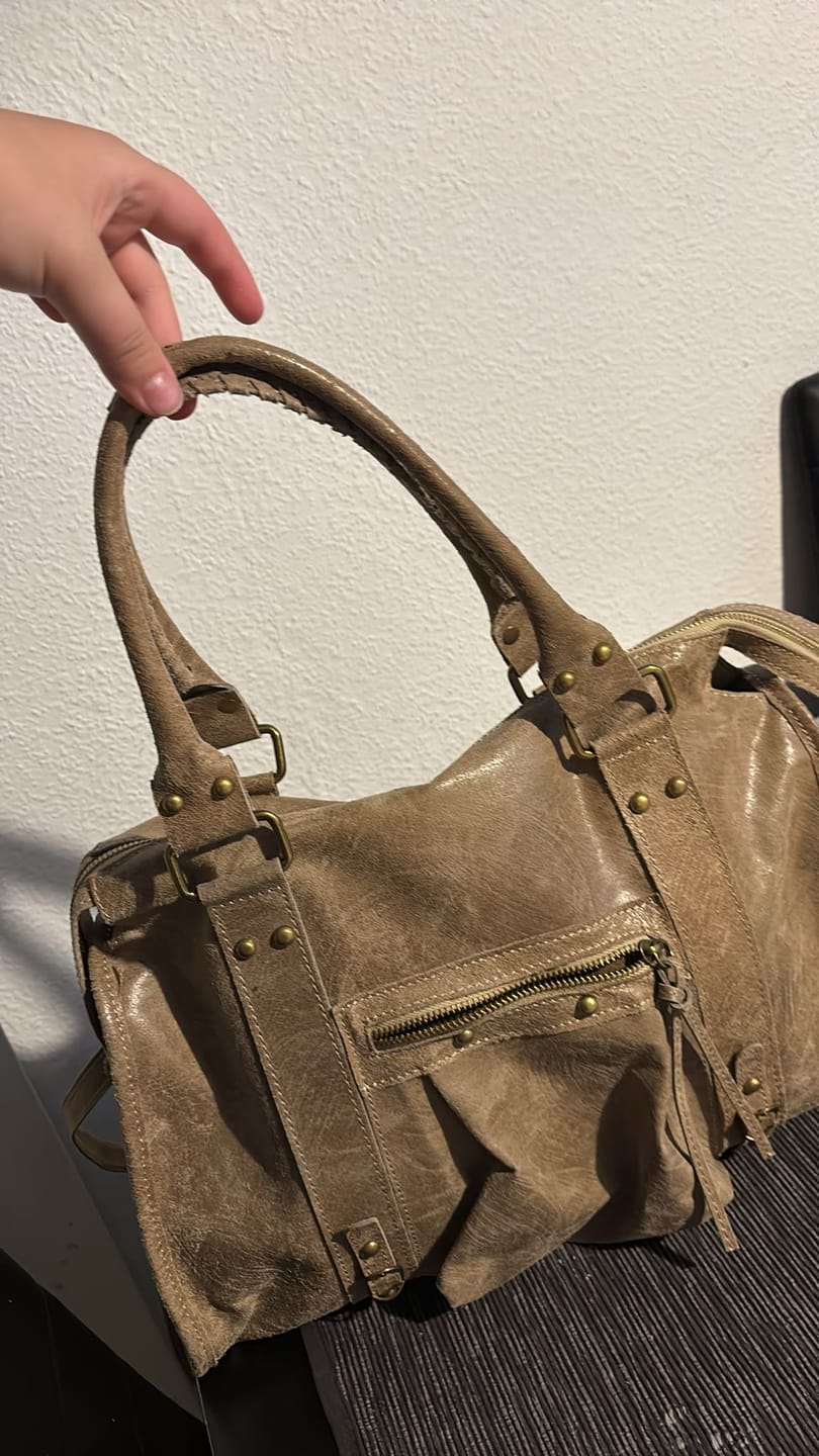 Customer photo review of It girl bag teddy brown