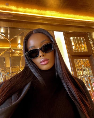 Customer photo review of Black Edition Silky Straight Glueless Wig 5x5 HD Lace Invisible Knots 180% Density