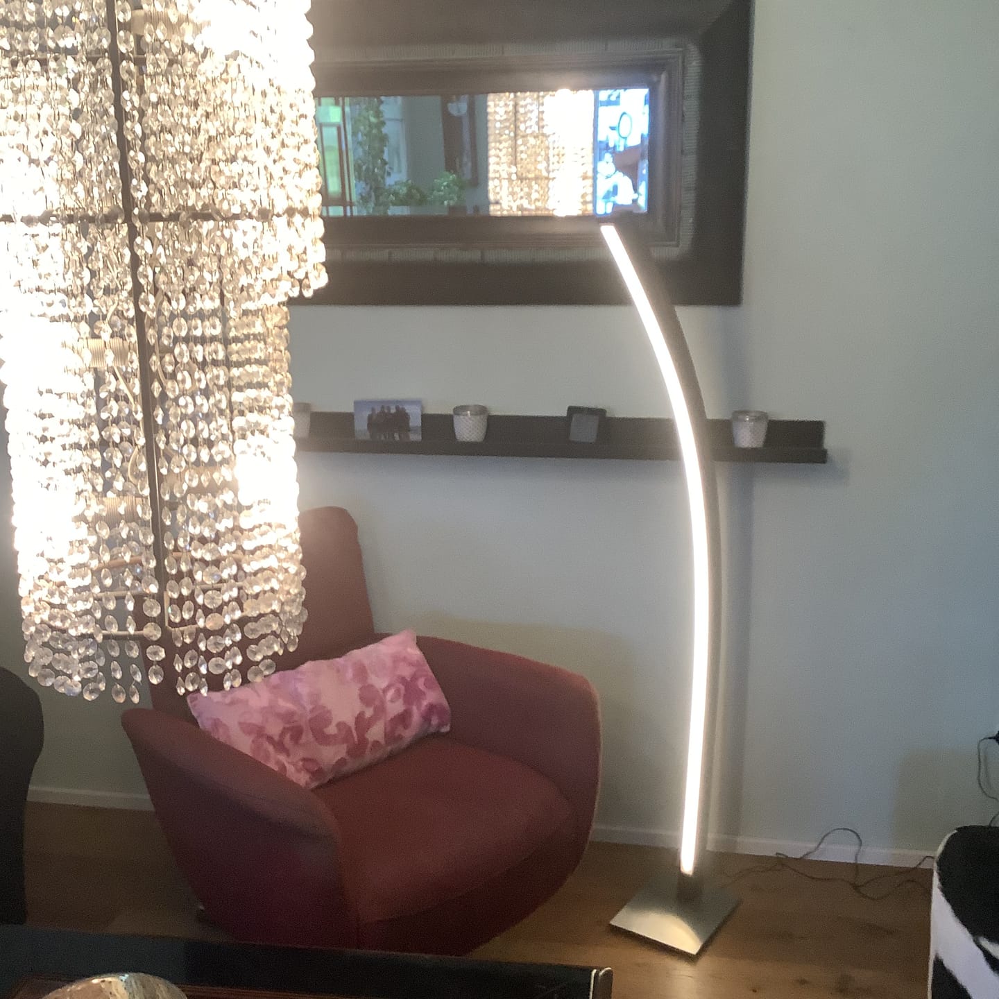 Customer photo review of Designer Stehlampe aus Eichenholz, LED-Leuchte geschwungen - Solara
