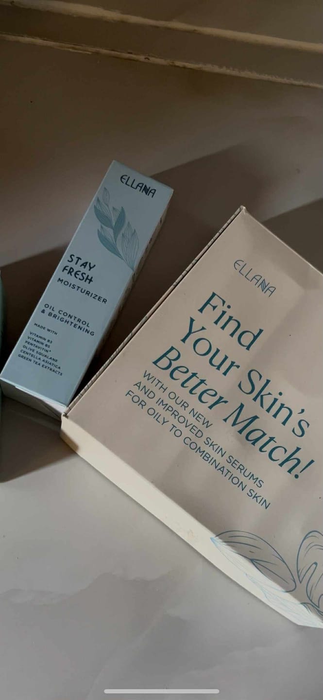 Customer photo review of Stay Fresh Moisturizer Controls Oil and Brightens
