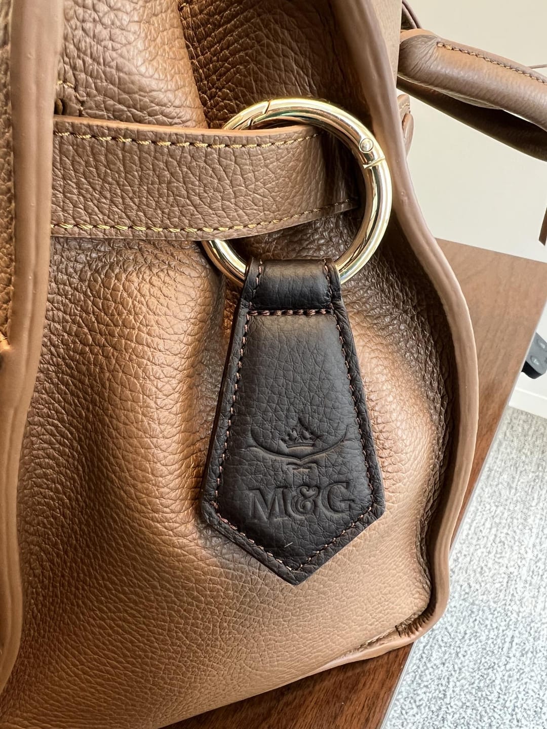 Customer photo review of M&G Luxe Hat Clips