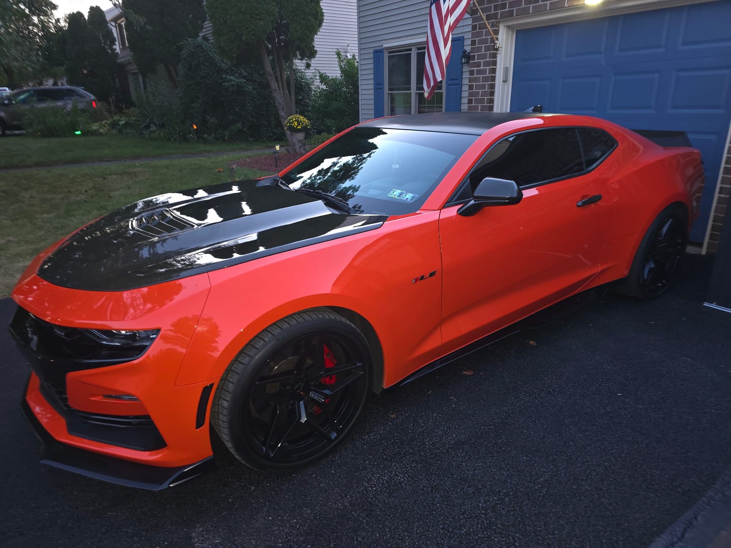 Customer photo review of 2016-2024 Camaro Carbon Fiber Shark Fin Antenna Cover