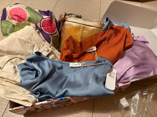 Customer photo review of MYSTERY 📦 BOX ABBIGLIAMENTO E ACCESSORI DONNA [€75]