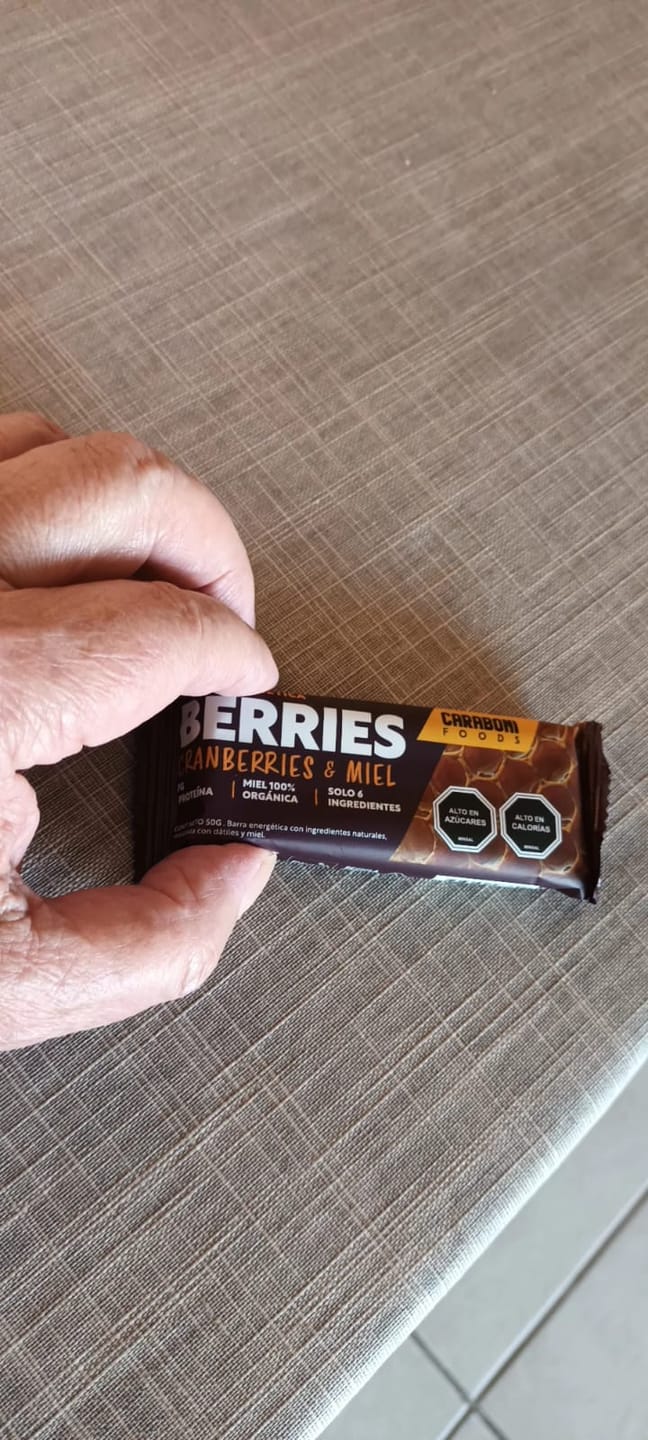 Customer photo review of BERRIES | Cranberries + Miel Cruda Barra Energética 50 gr.