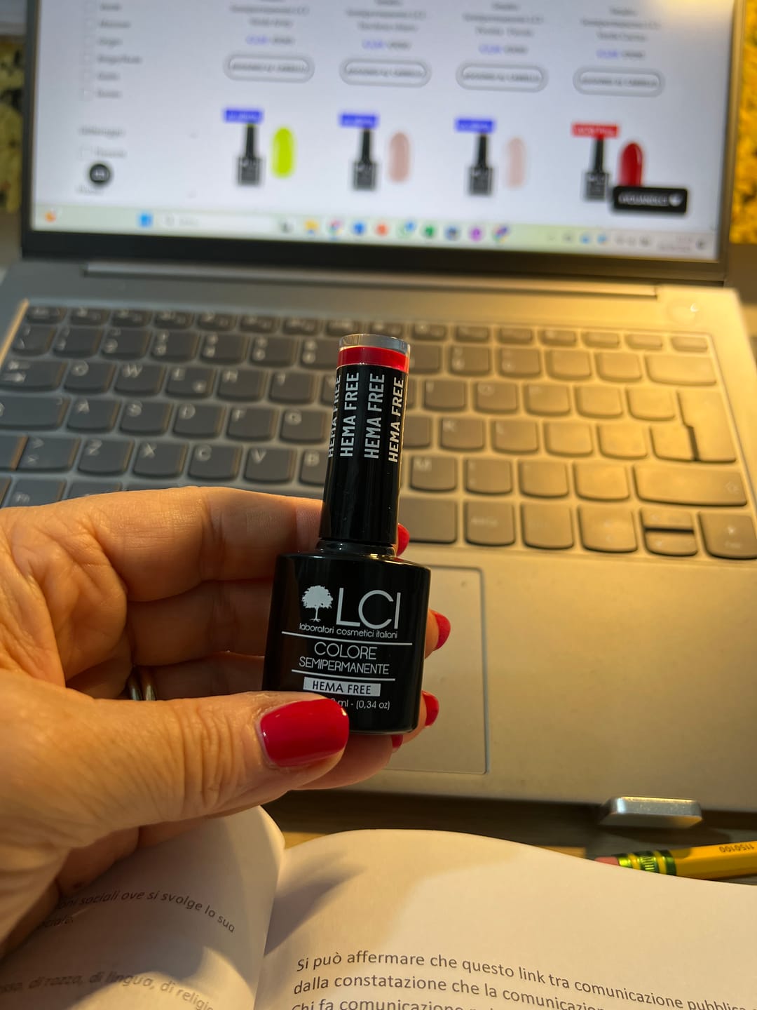 Customer photo review of Smalto Semipermanente LCI -  Rosso Chanel