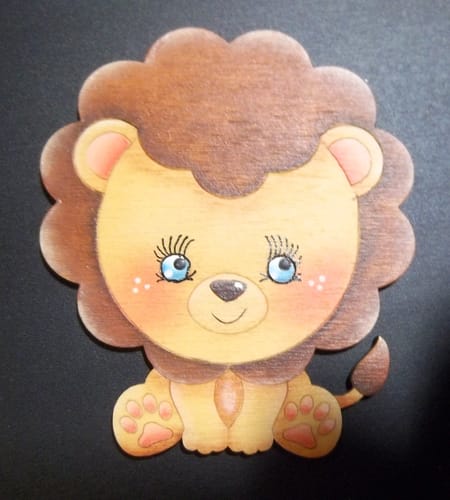 Customer photo review of Unfinished Wood Etched Lion Shape | Paint By Line Crafts | up to 30" DIY