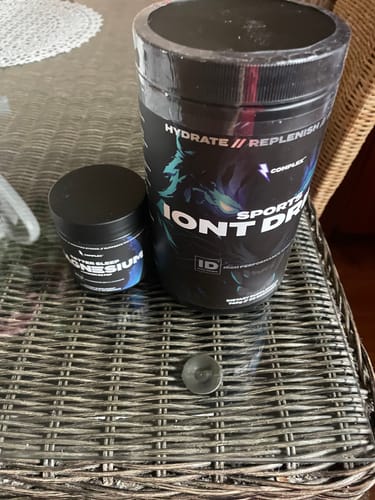 Zákaznická recenze s fotkou produktu Dual-Carb Ion Drink