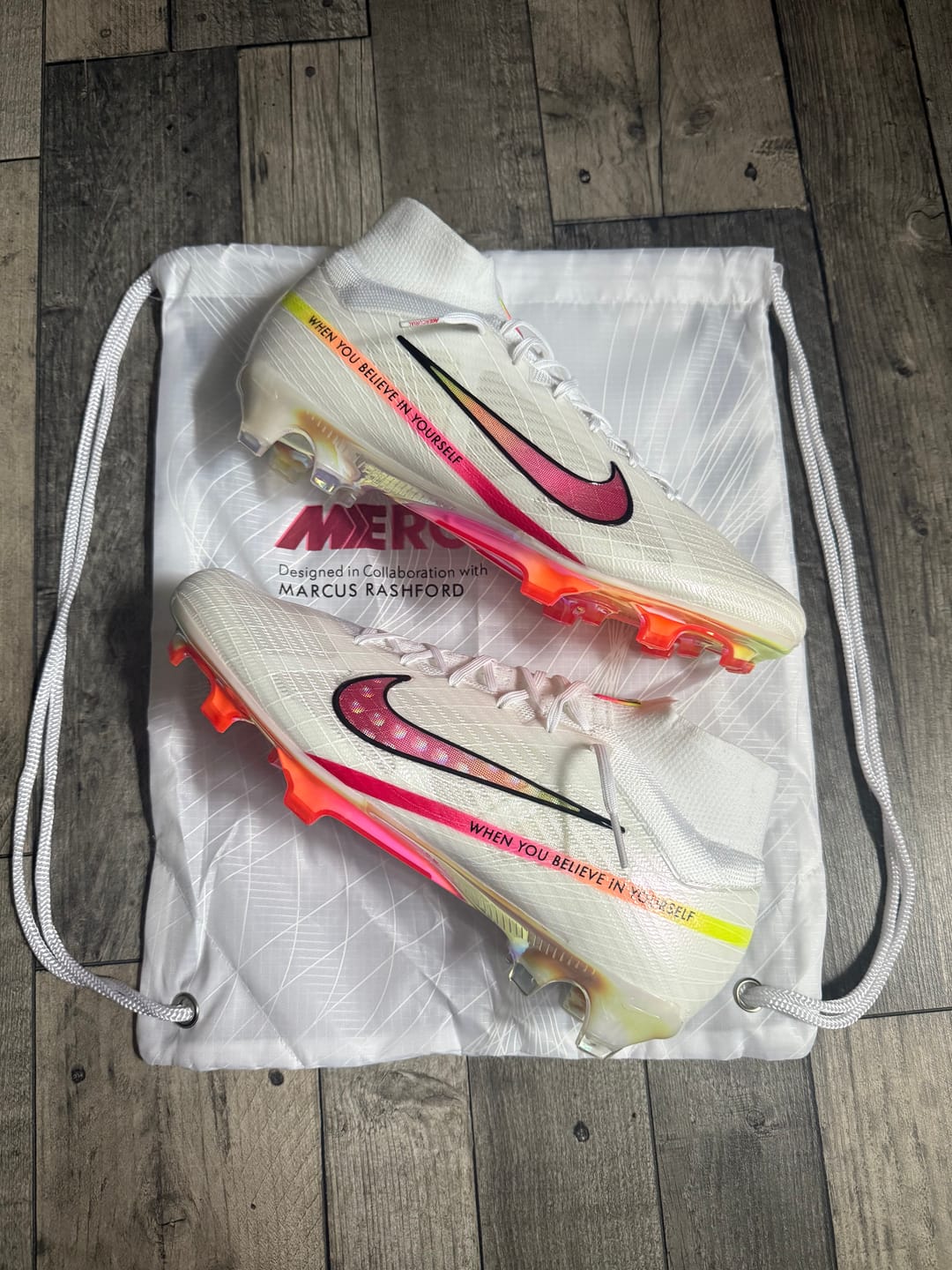 Customer photo review of Superfly 9 Elite FG x Marcus Rashford Blanc/Rose