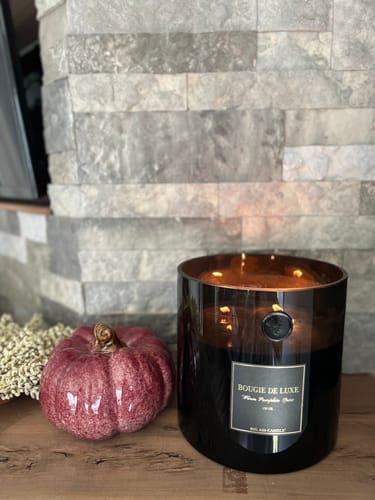 Customer photo review of Warm Pumpkin Spice | Baby Big Ass Candle (150 oz, 300-500 hours)