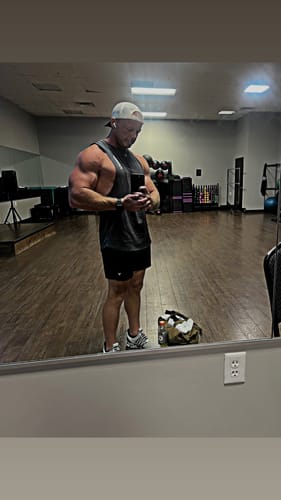 Customer photo review of Flex Arm Tank