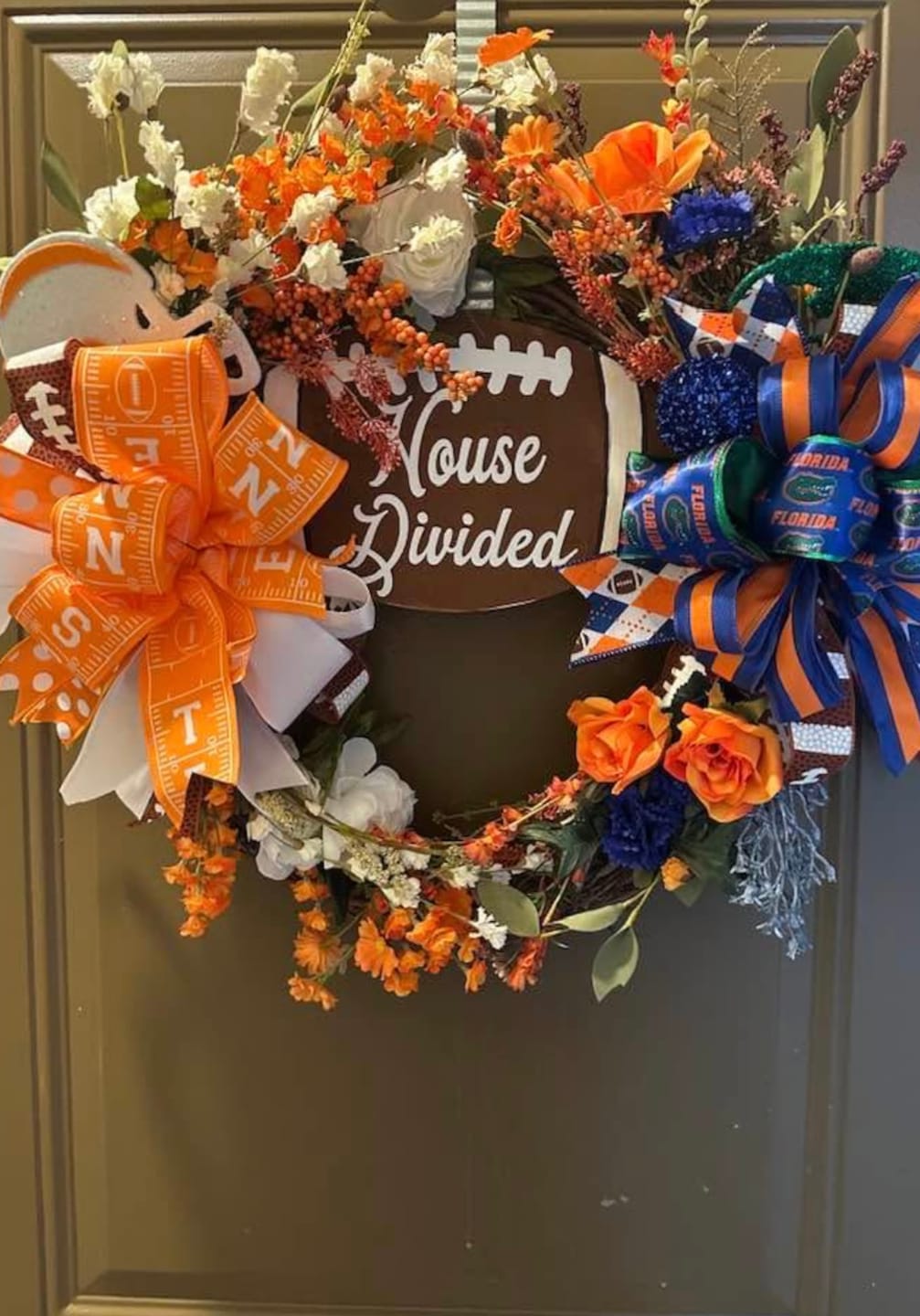 Customer photo review of Mounting Squares Bag of 100 - DECOE-002, attach a wreath sign, sign attachment