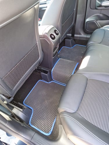 Customer photo review of Dywaniki samochodowe na zamówienie - Przód i tył