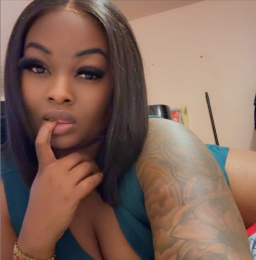 Customer photo review of Wavymy Yaki Straight Layered Cut Silky Bob Wig Upgrade 9x6 T-Part Lace Wig Pre-Plucked Wear Go Glueless Wigs 180% Density