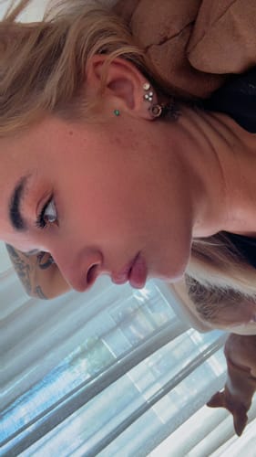 Customer photo review of COSTIQ® LONG LASTING LIP PLUMPER