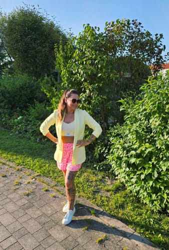Customer photo review of Stylische Musselin Shorts weiß LEO POWER pink/rosa/orange