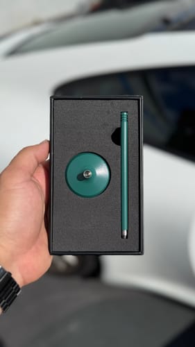 Customer photo review of Porsche Smyrna Green 6210 | OEMatch Spray Can