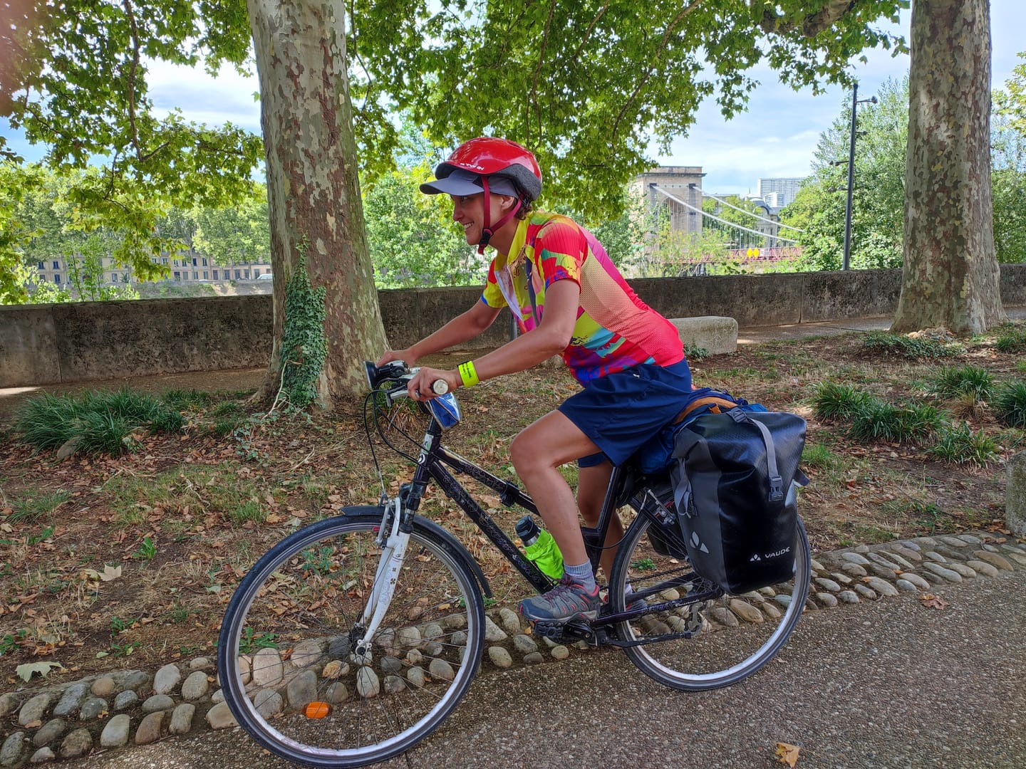 Customer photo review of MAILLOT MANCHE COURTE FEMME / TYE - DYE