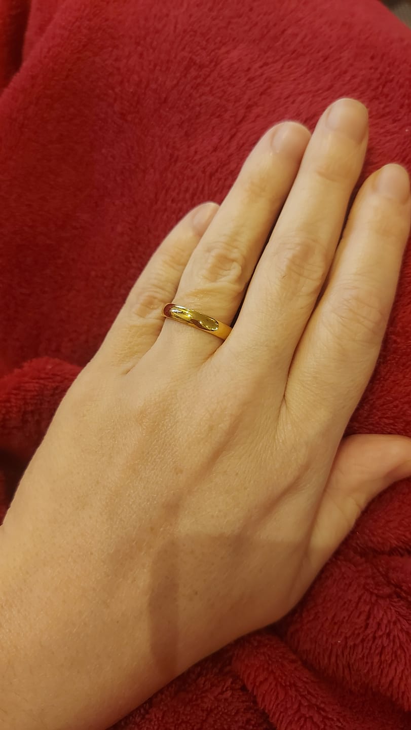 Customer photo review of Aliança Anatômica Banhado em Ouro 18K
