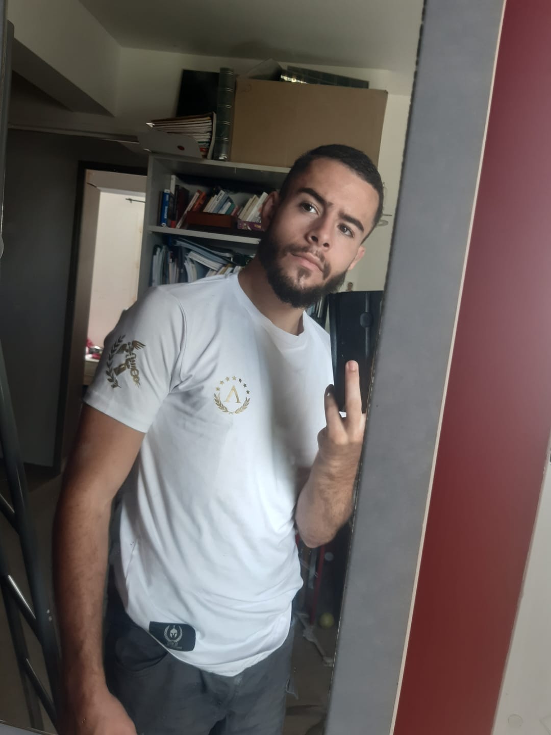 Customer photo review of Glory T-Shirt - Arctic White x Gold (Hermes)