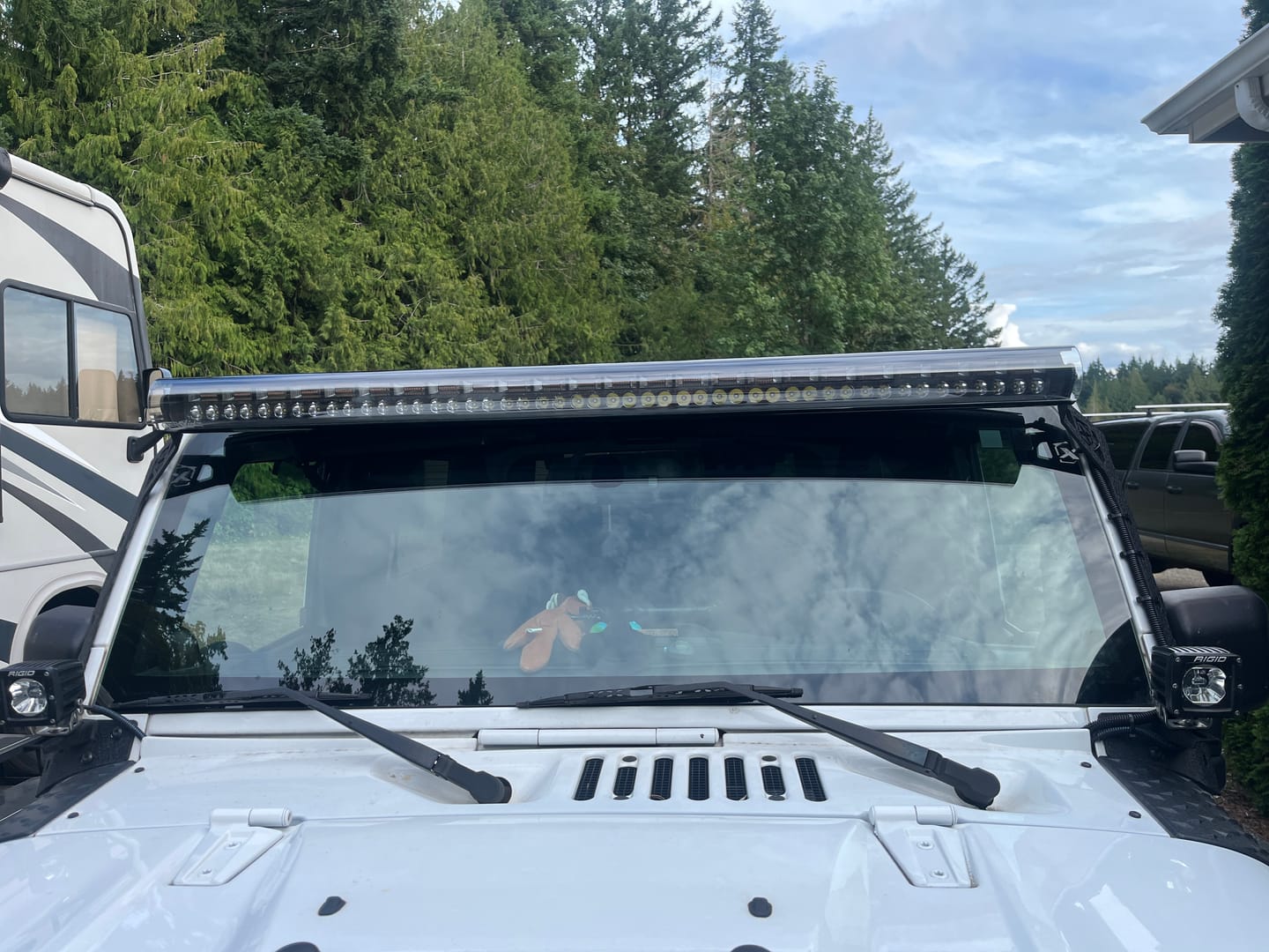 Customer photo review of Aerolidz Dual Row Clear Light Bar Cover - 52” LED Silencer