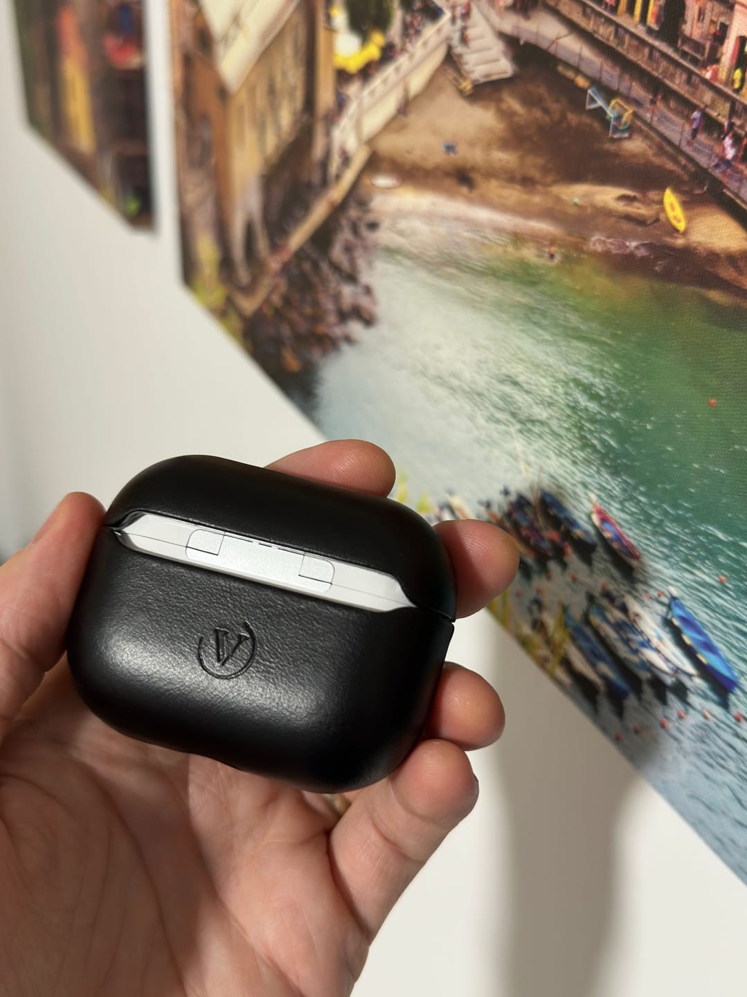 Customer photo review of Prime VN601 Leather AirPods Pro Case