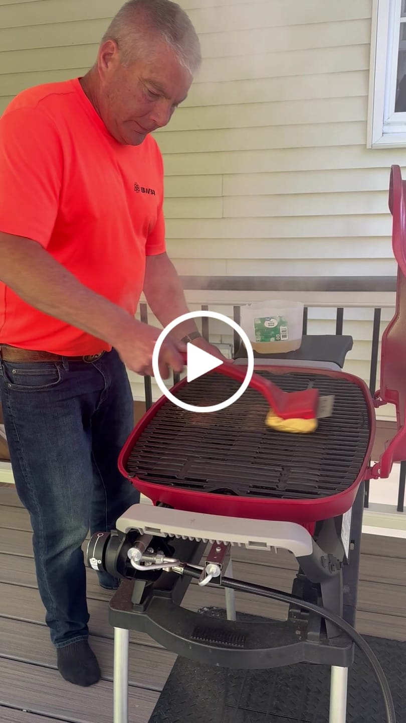 Customer video review of Double Up: 2 Handles + 4 Cleaning Heads (w/ Scraper)