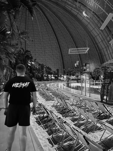 Customer photo review of Shirt - Heimatliebe - Black