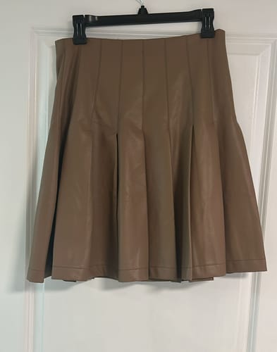 Customer photo review of The Leather Pleated Skirt