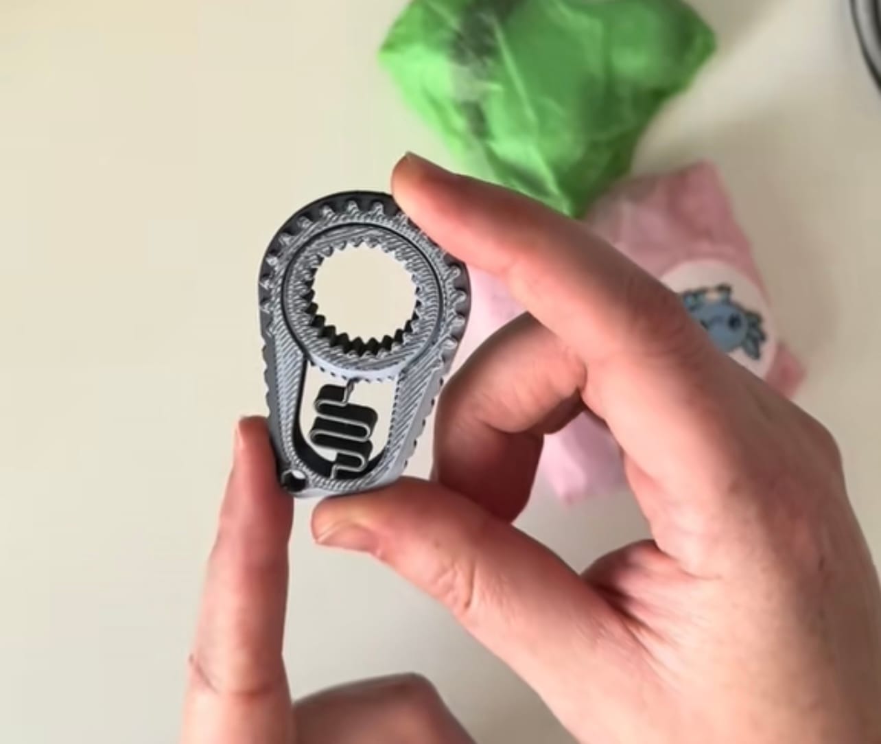 Customer photo review of SpinClick Teardrop