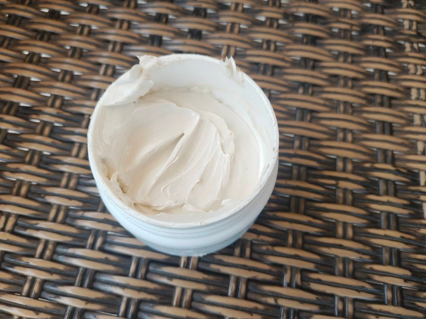 Customer photo review of Mascarilla de Arcilla con 3 Ácidos para Limpieza Profunda de Poros