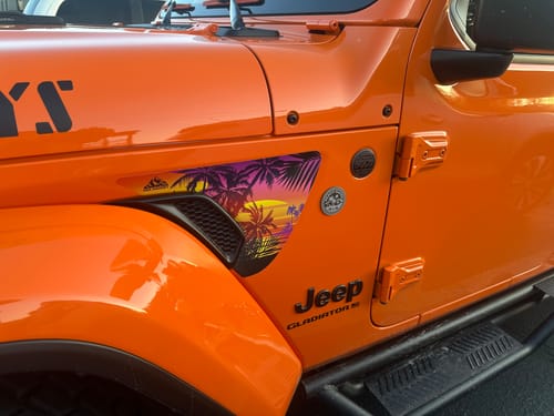 Customer photo review of Wrangler & Gladiator Paint Protection Vinyl PPV: JL/JT Hood